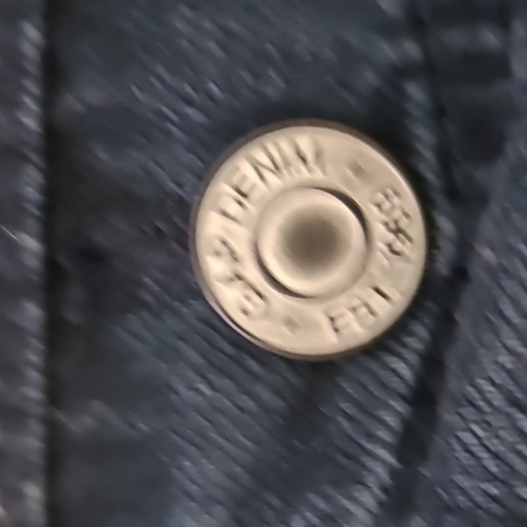 Kid jeans jaket by GAP - Picture 3 of 5